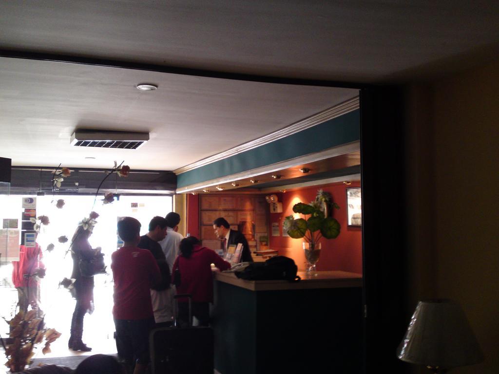 Copacabana Hotel Tacna Buitenkant foto